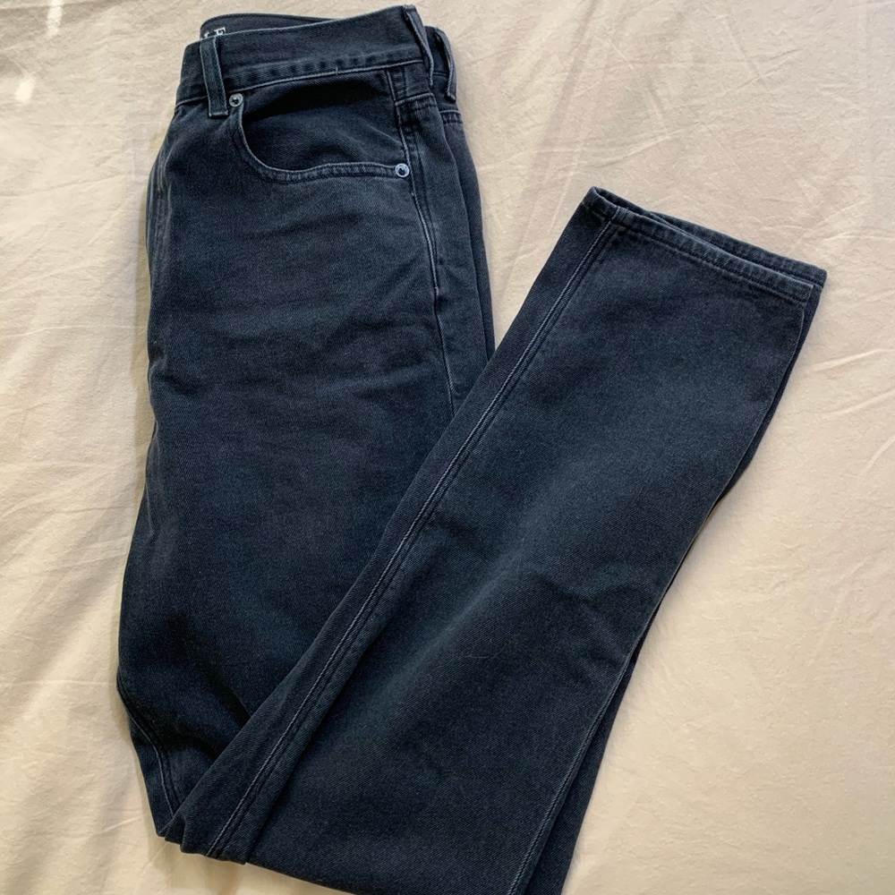 black mom jeans